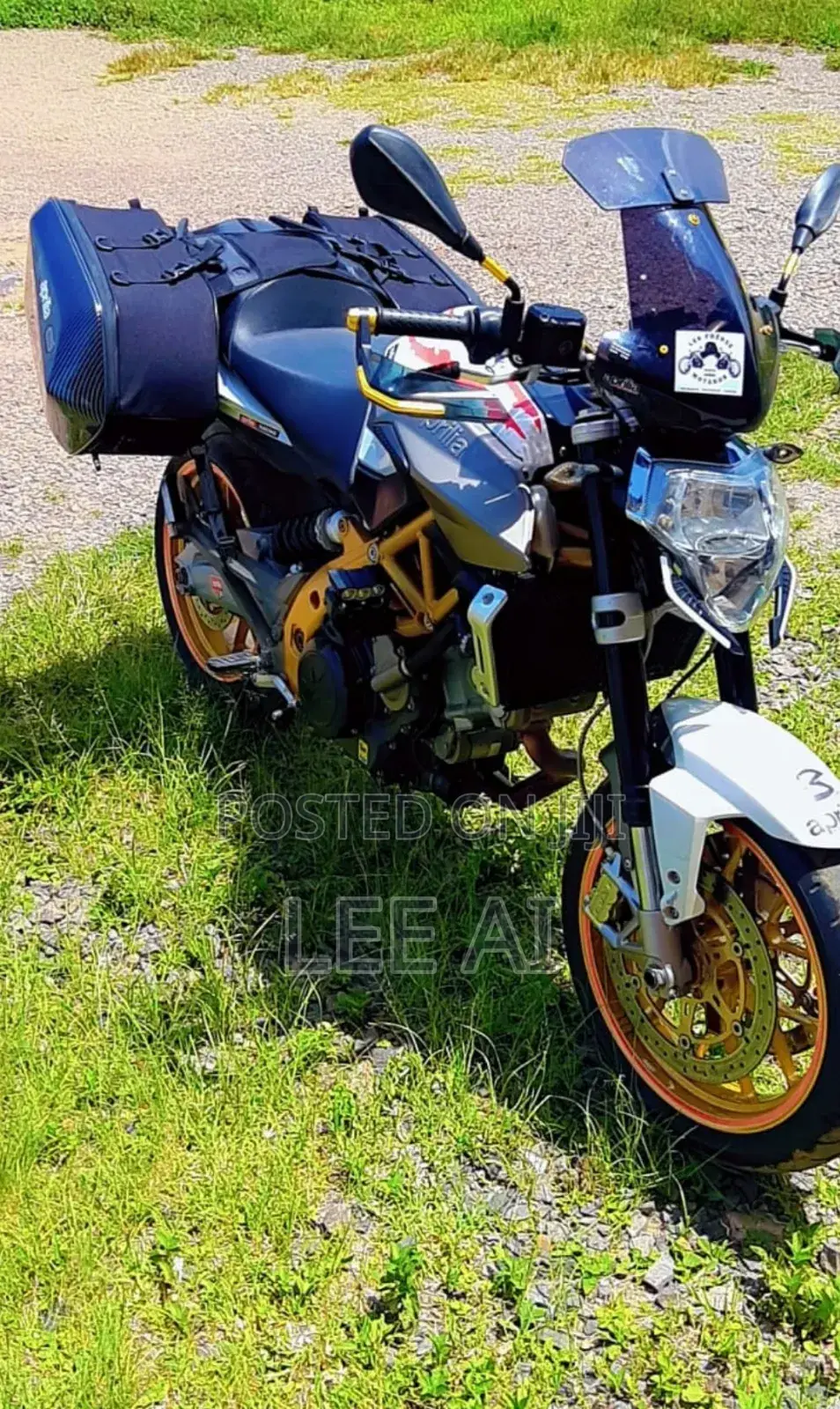 Aprilia Shiver 2015 White