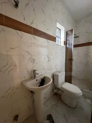 4bdrm Duplex in Alaka/Iponri for sale