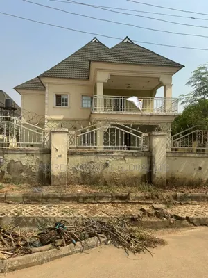 4bdrm Duplex in In An Estate for sale