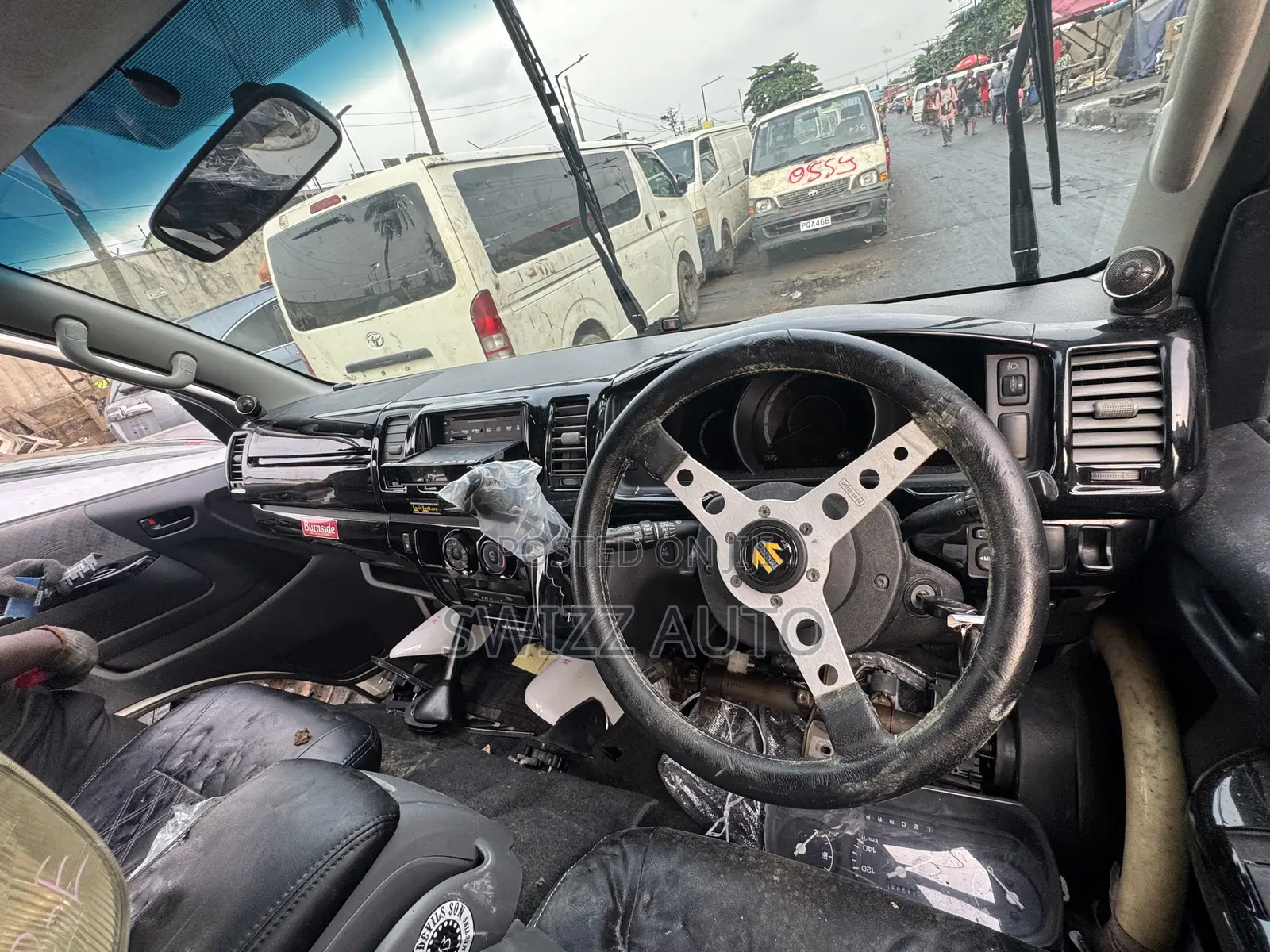 Toyota HiAce 2010 White