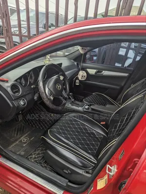Mercedes-Benz C350 2013 Red