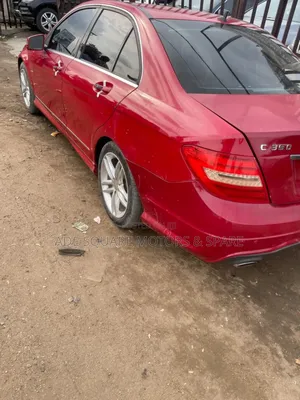 Mercedes-Benz C350 2013 Red