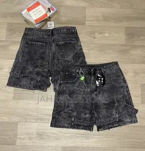 Real Stock Short Jeans