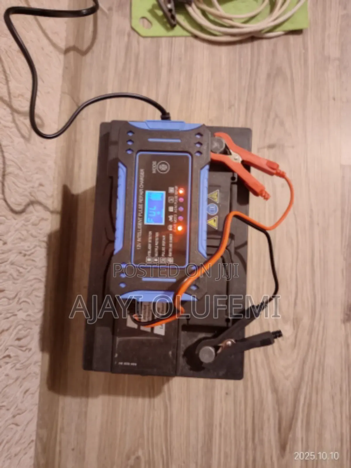 Car 6a 12v LCD Battery Charger