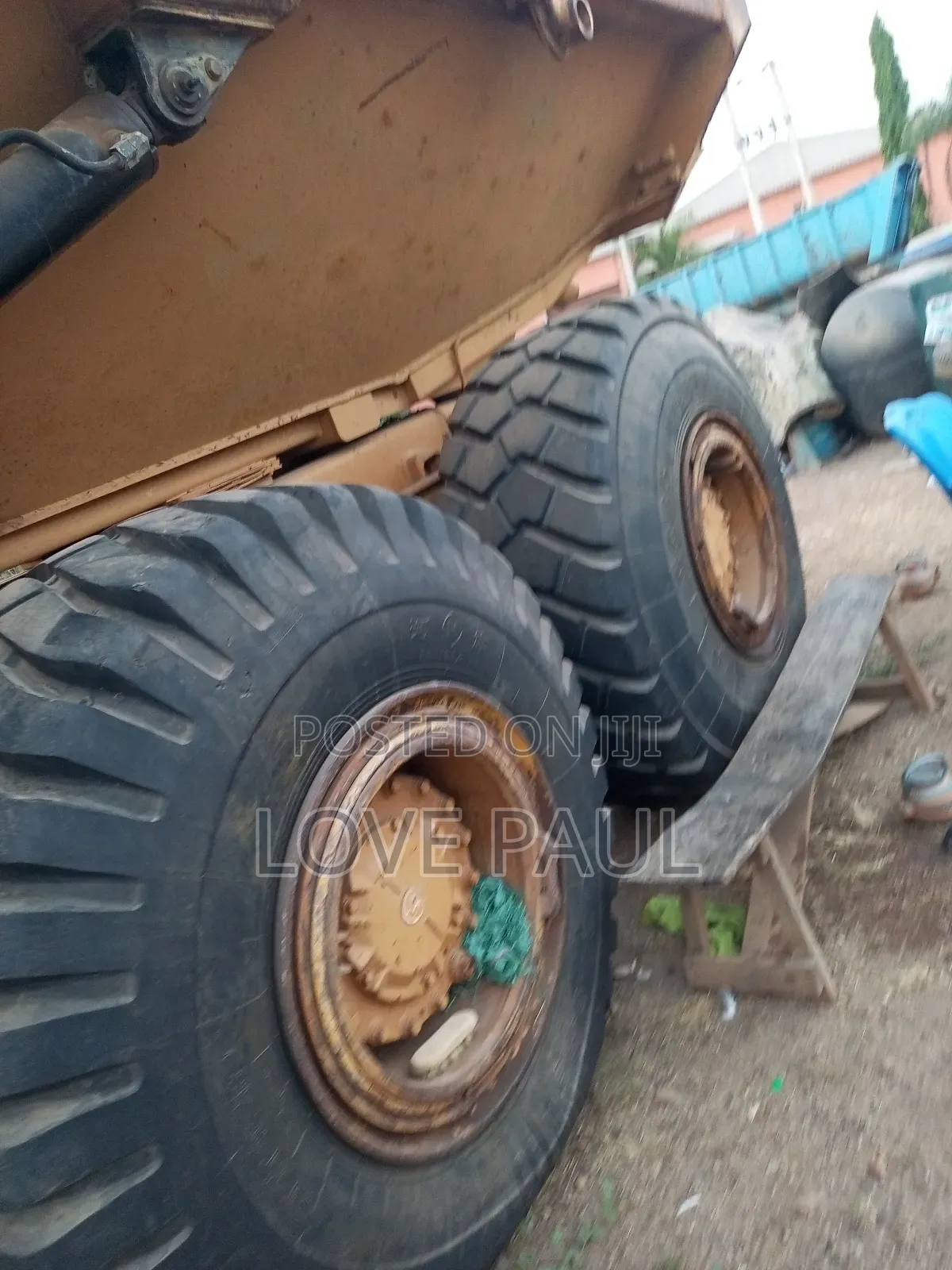 Catapiller Dumper
