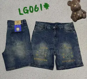 Short Jeans