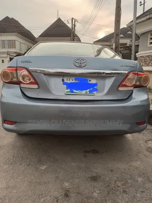 Toyota Corolla 2012 Blue
