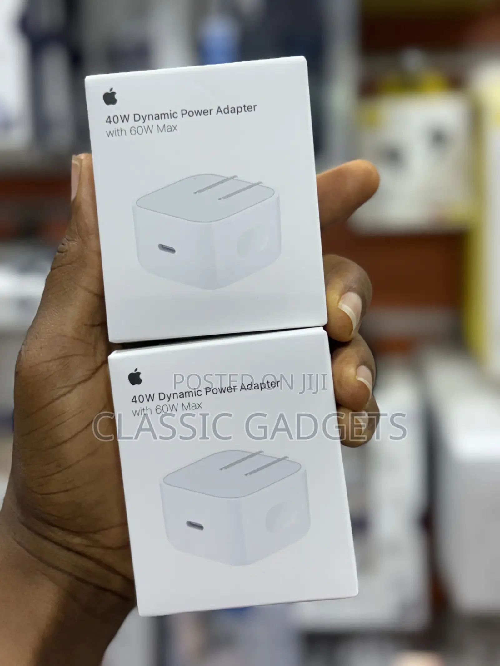 Apple 40w Dynamic Power Adapter With Cable for iPhone 17 Series