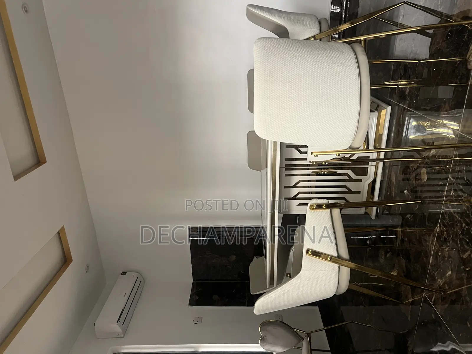 Elegant Dining Table Set