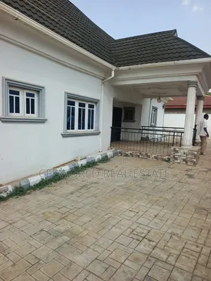 4bdrm Bungalow in Gbopa Ologuneru for rent