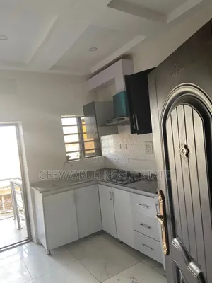 2bdrm Apartment in Ore Ofe Estate, Akala Express for rent