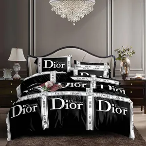 6by6 Complete Set of Duvet With 4pillow