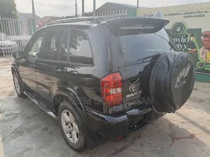 Toyota RAV4 2.0 4x4 Executive 2004 Black