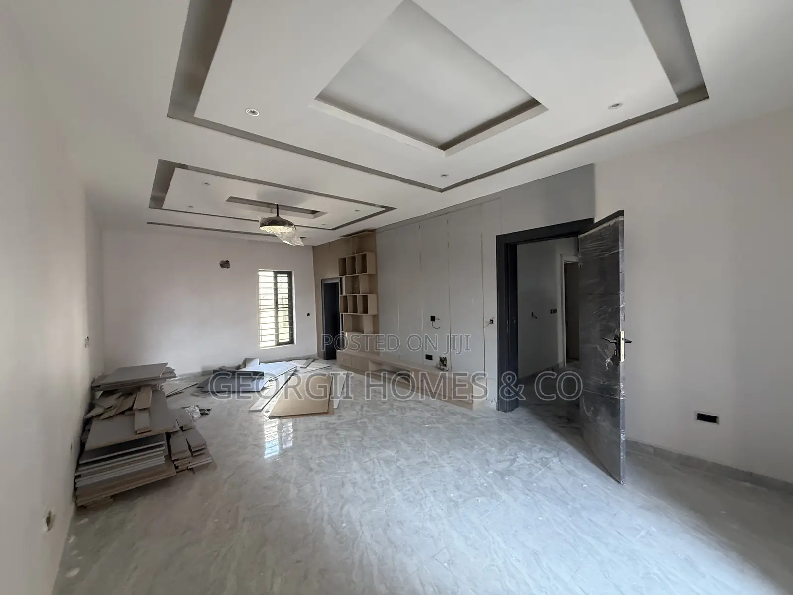 6bdrm Townhouse/Terrace in Utako for sale