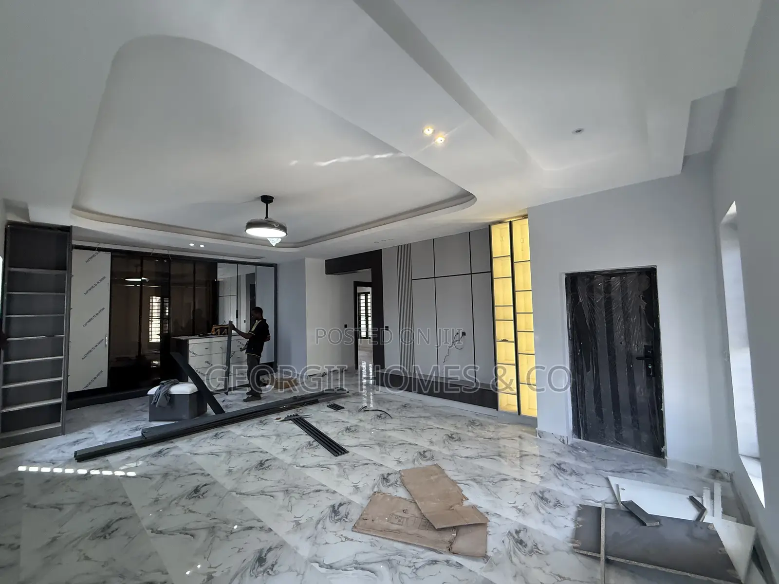 6bdrm Townhouse/Terrace in Utako for sale