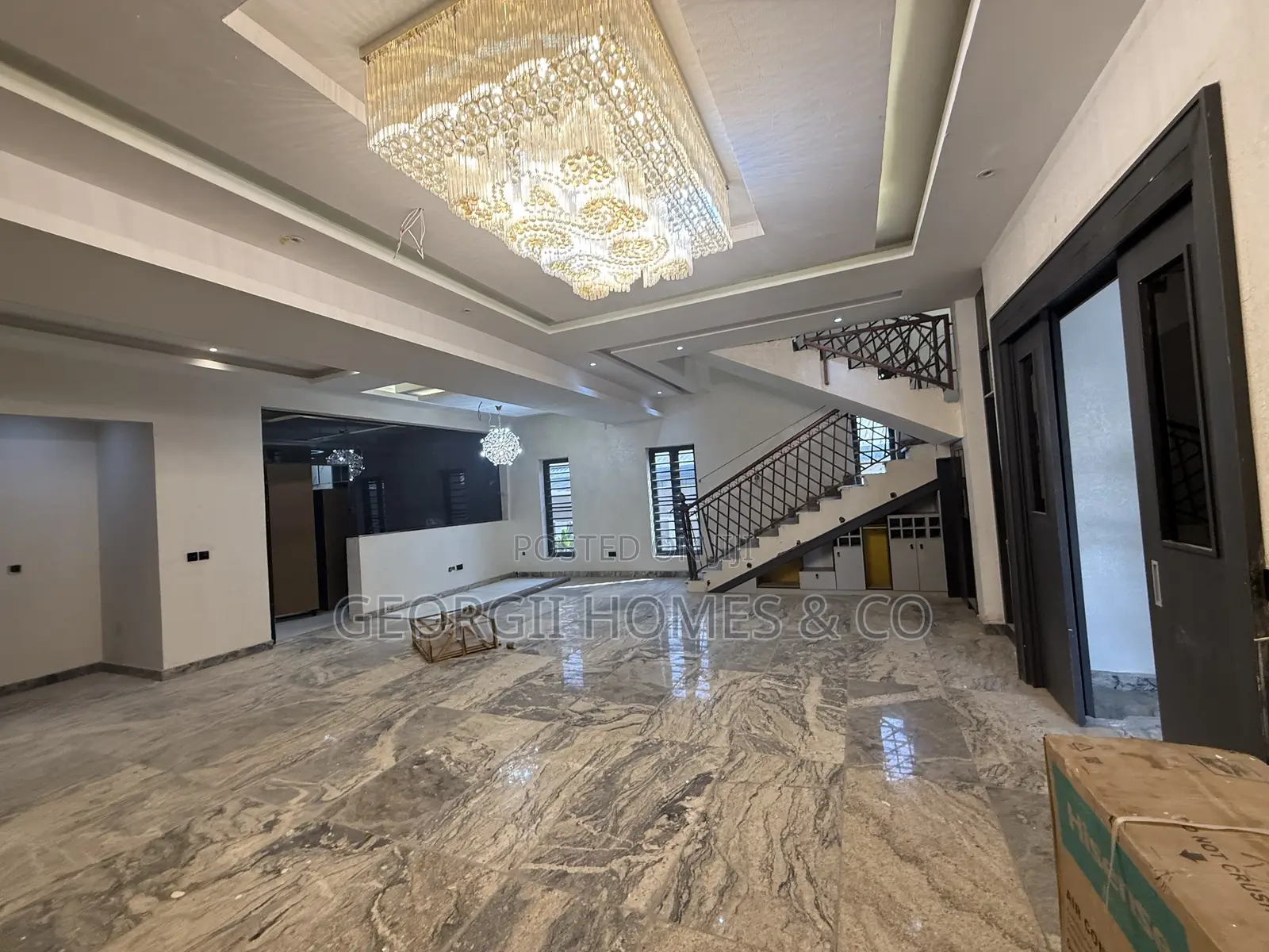 6bdrm Townhouse/Terrace in Utako for sale