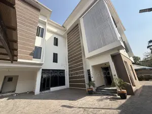 6bdrm Townhouse/Terrace in Utako for sale