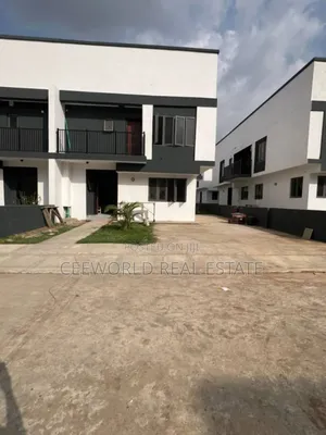 4bdrm Duplex in Main Jericho Gra for rent