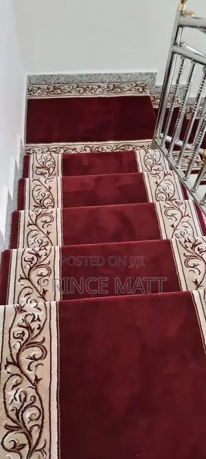 Quality Mosque Runner