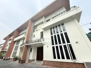 5bdrm Duplex in Banana Island for sale