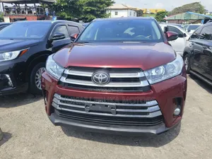 Toyota Highlander Limited Platinum 4x4 V6 (3.5L 6cyl 8A) 2018 Red