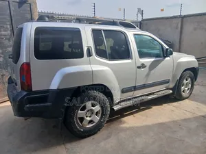 Nissan Xterra Automatic 2005 Silver