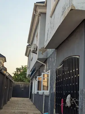 4bdrm House in Apo Resettlement for sale
