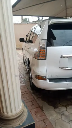 Lexus Gx460- White