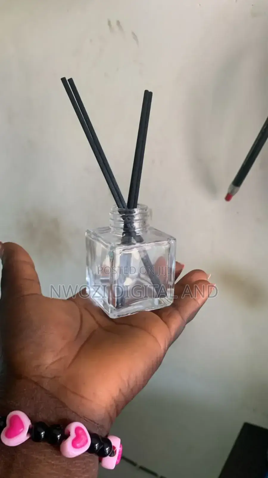Essential Oil Glass And Diffuser Bottles