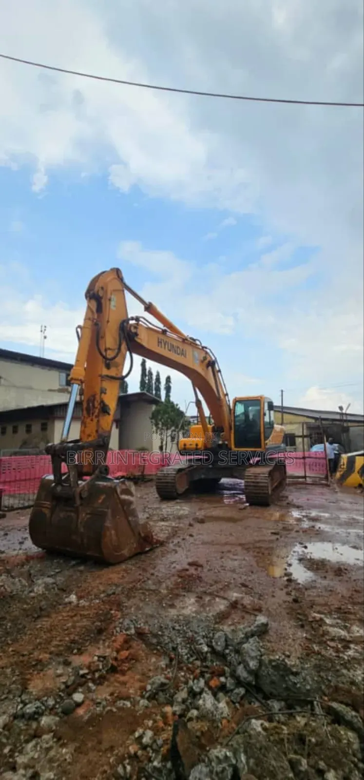 Excavator Hire, Backhoe Hire