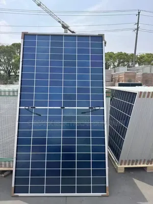 Best High Efficiency Solar Panels 550w,650w,750w, 820w Bifacial