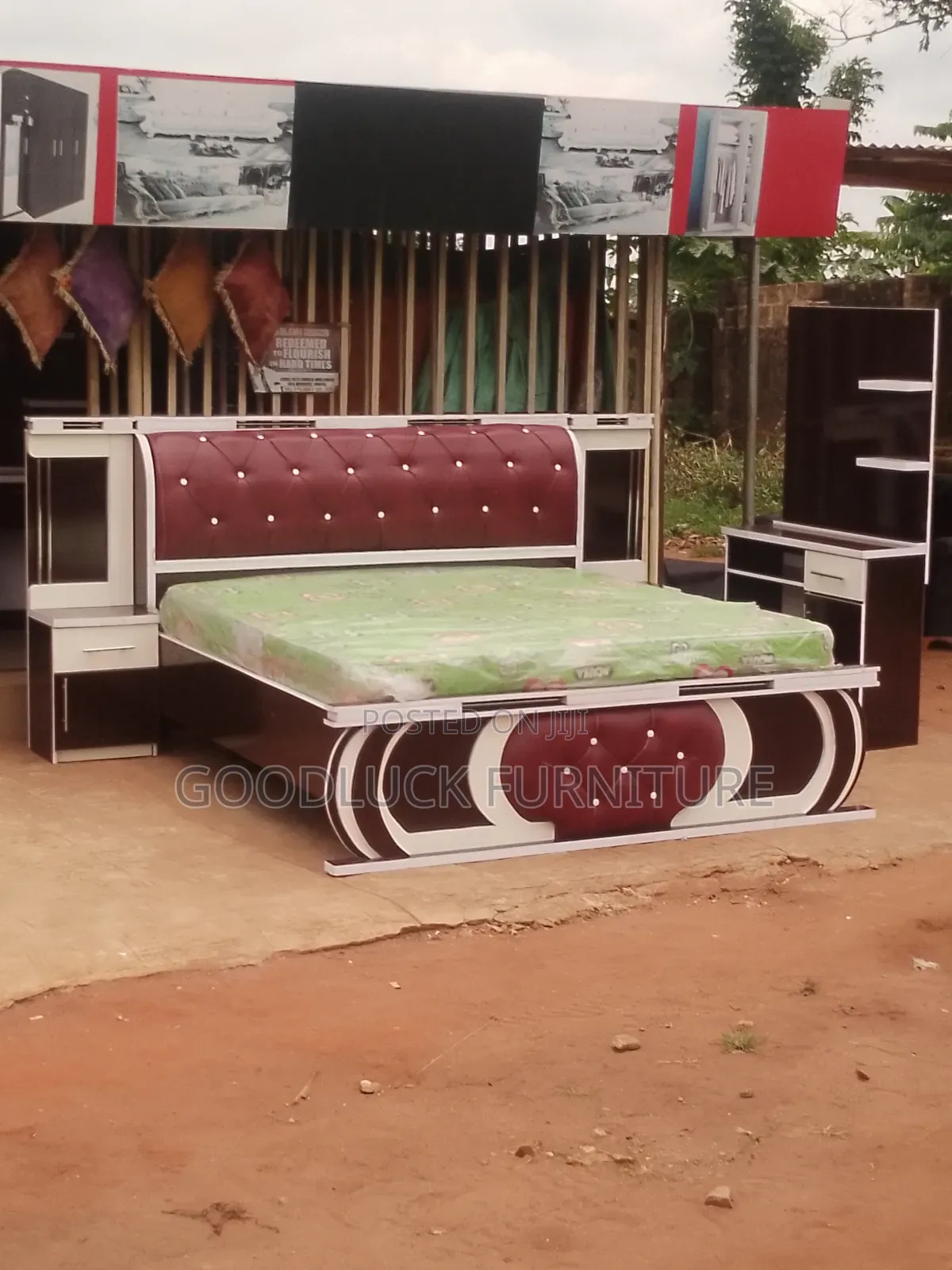 High Quality Bedframe