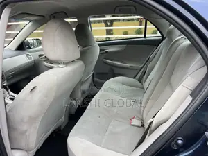 Toyota Corolla LE 4dr Sedan (1.8L 4cyl 4A) 2011 Blue
