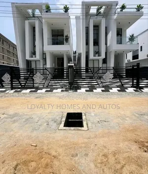 Furnished 4bdrm Duplex in Chevron for sale