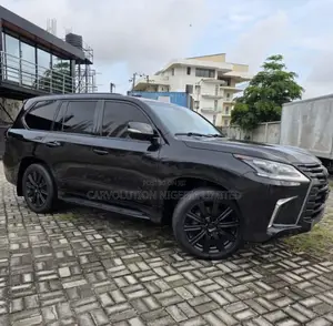 Lexus LX 570 AWD 2018 Black