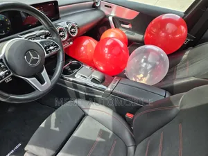 Mercedes-Benz C300 2020 Black