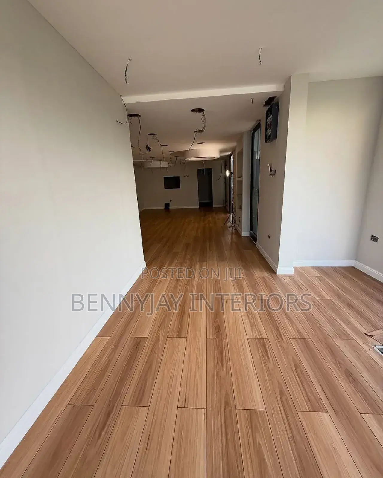 Vinyl Tiles High-Quality