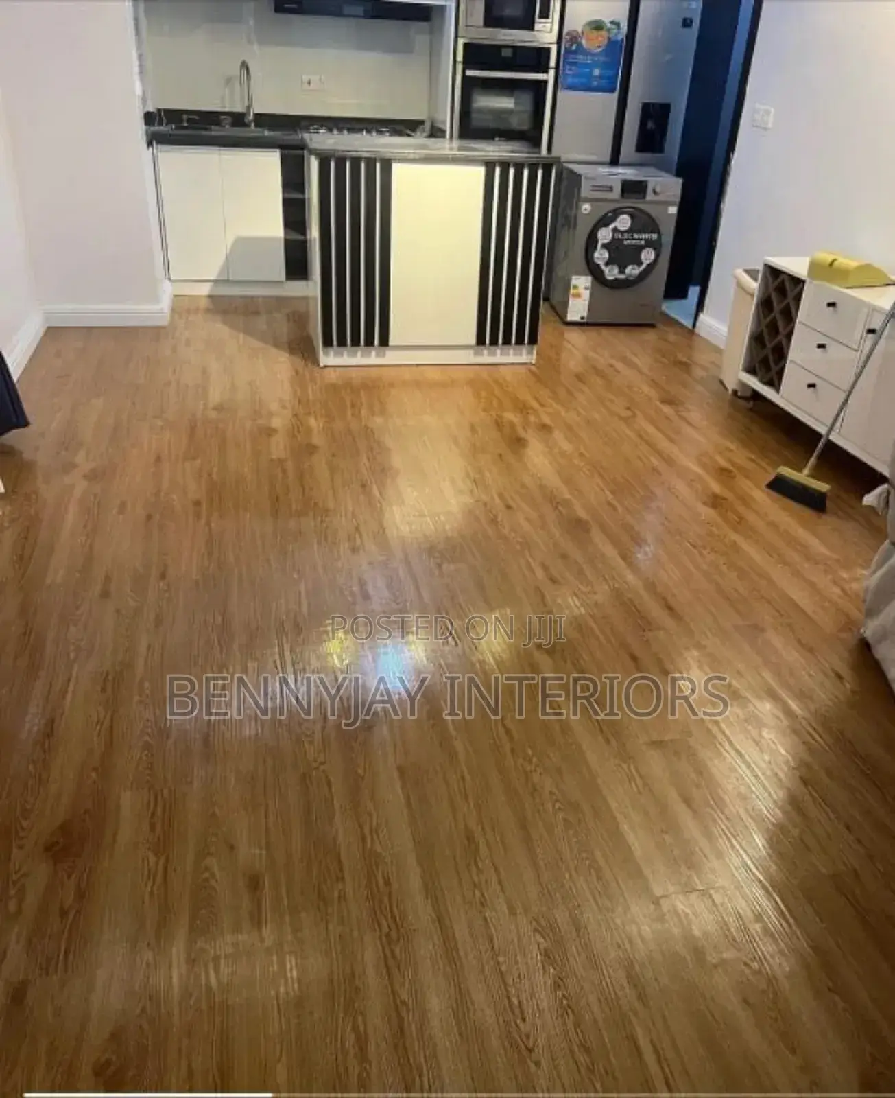 Vinyl Tiles High-Quality