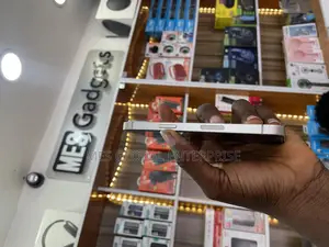 Apple iPhone 13 128 GB White