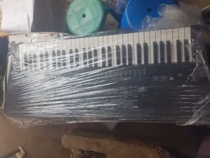 Yamaha PSR 463 Keyboard