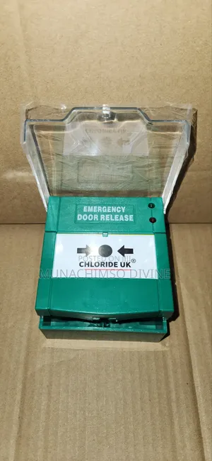 Chloride Uk Green Emergency Breakglass