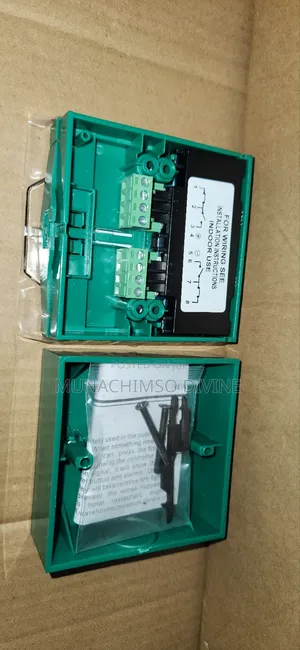 Chloride Uk Green Emergency Breakglass