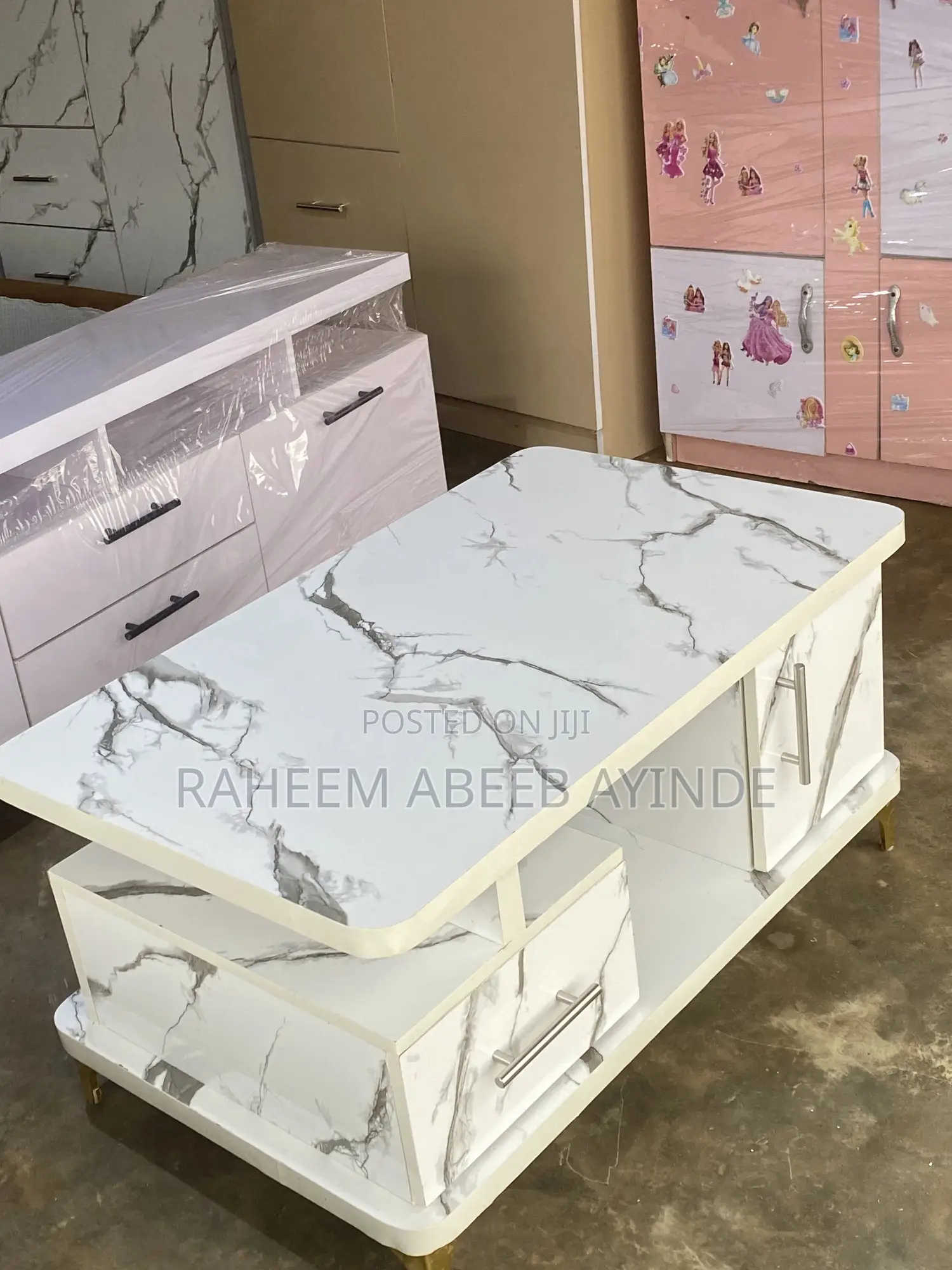 Mable Color Center Table Available