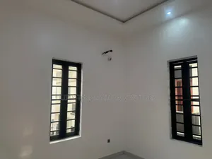 4bdrm Duplex in Lekki County for rent