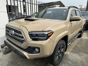 Toyota Tacoma TRD Sport 2017 Gold