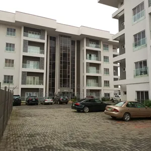 3bdrm Apartment in Ikeja for rent