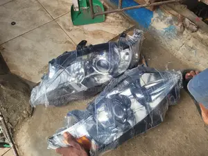Headlight Rx350 2010