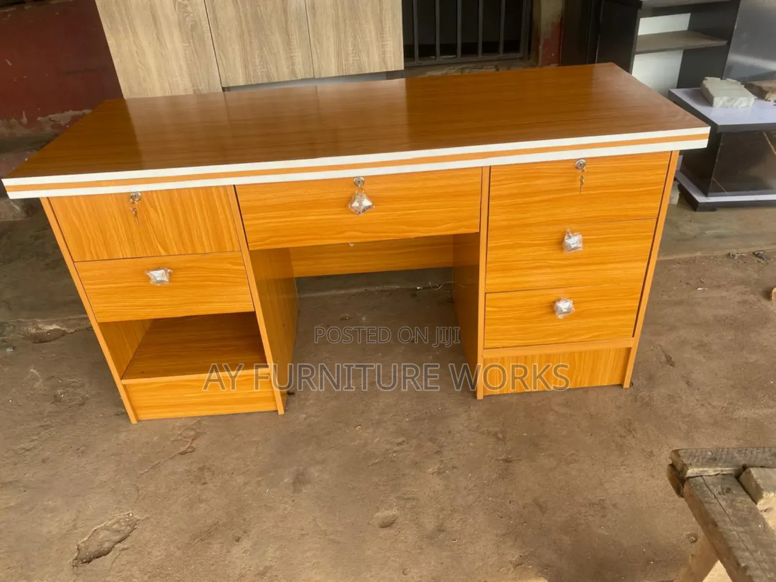 Office Desk