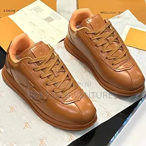 Louis Vuitton (Lv) Sneakers for Men's