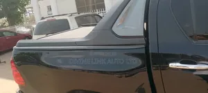 Rolling Cover Spoiler for Hilux